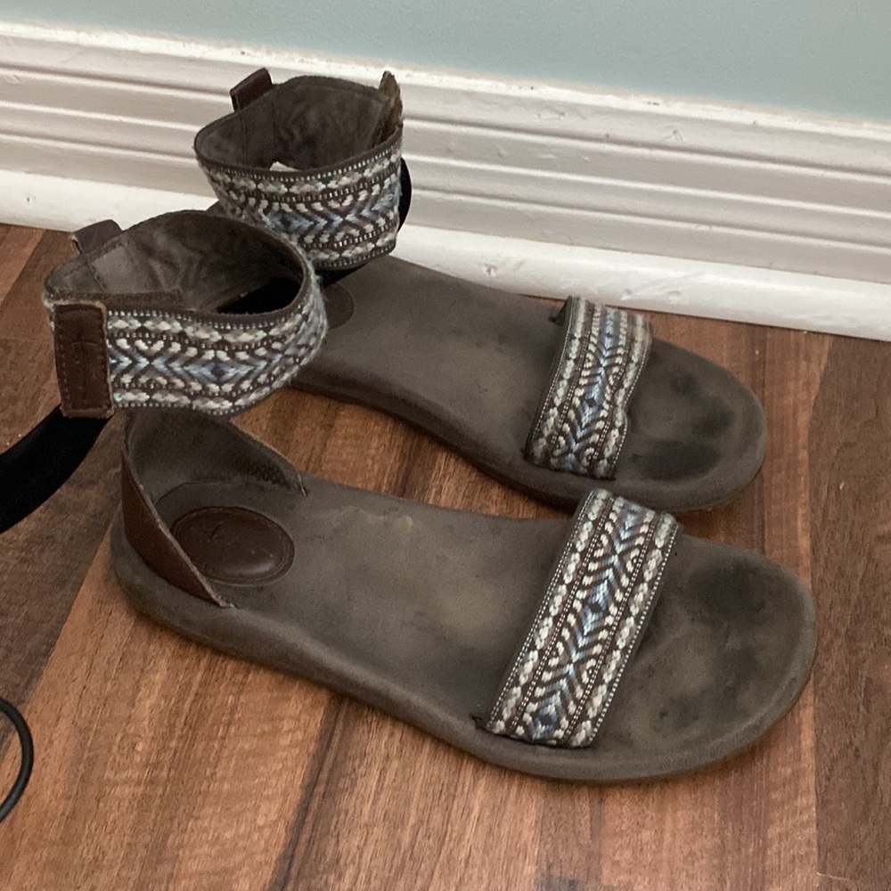 Sandals - Picture 2 of 2